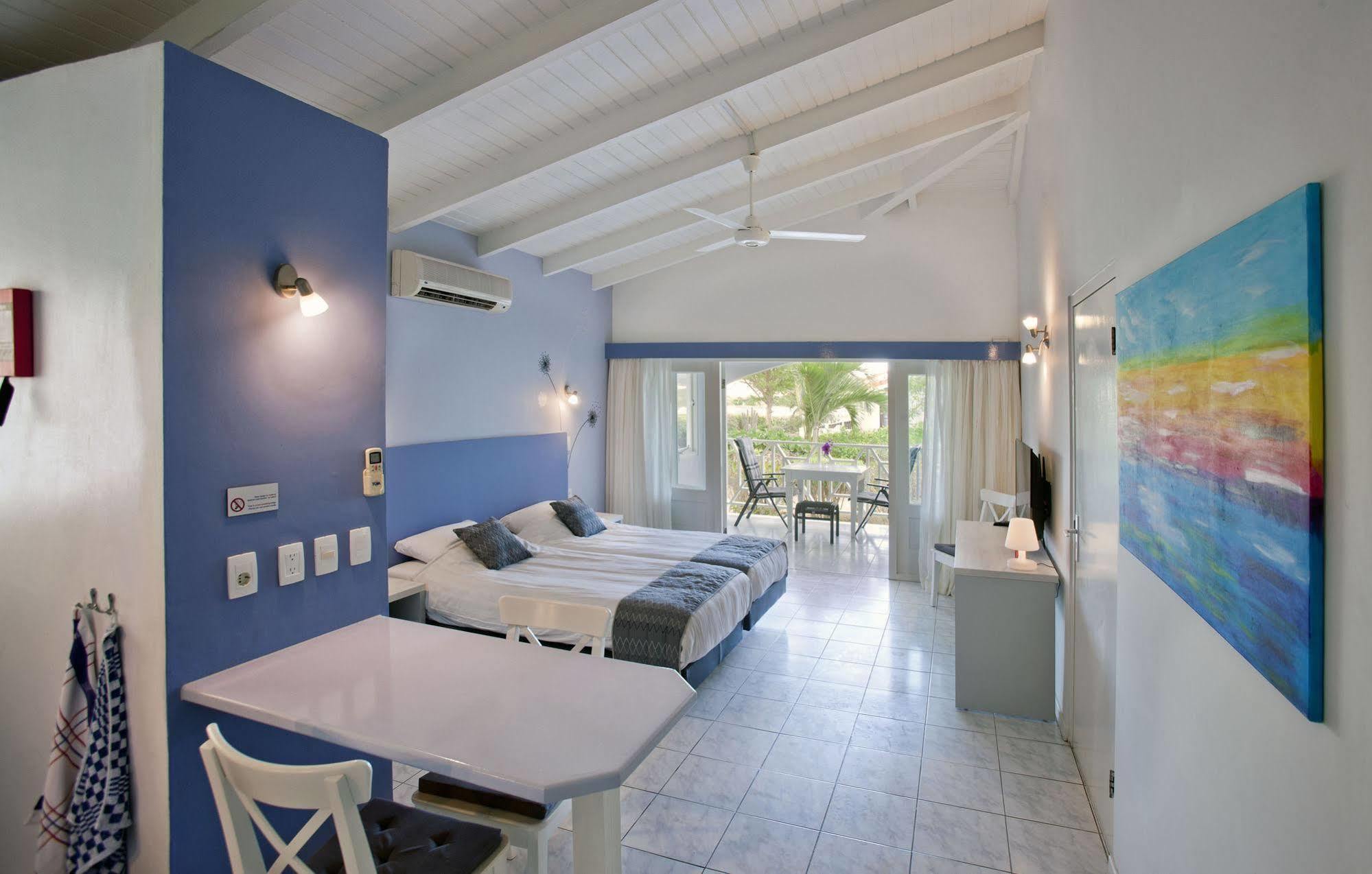 Blue Bay Lodges Curacao Exterior foto